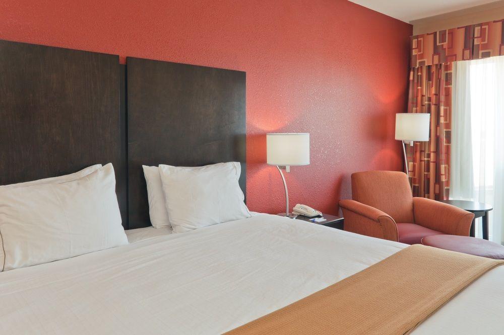 Holiday Inn Express Hotel Winona North By Ihg Exterior photo